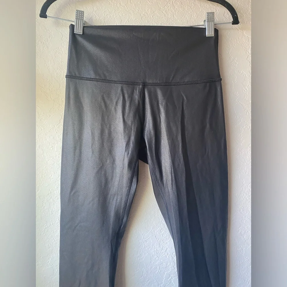 Lululemon Wunder Under High-Rise Tight *Foil 28" in Matte Black Foil ~ Size 6 - Picture 6 of 12